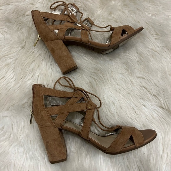 Circus by Sam Edelman tan suede ankle heels size 8 - Picture 1 of 4